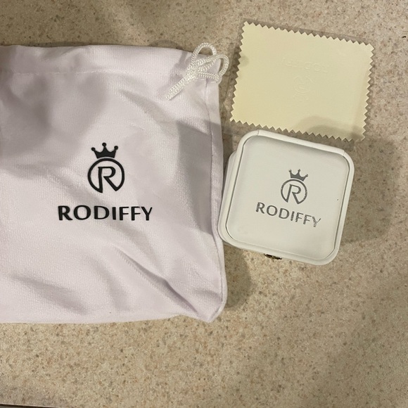 Rodiffy 4CT Cushion Cut Promise Ring 925 Sterling Silver size 6 - Picture 1 of 4